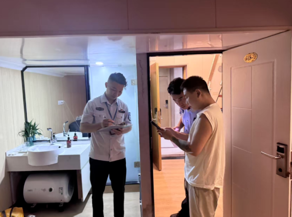 东启网 钟村街党员先锋①丨网格“安全卫士”的千次巡查：张健威的矛盾化解密码